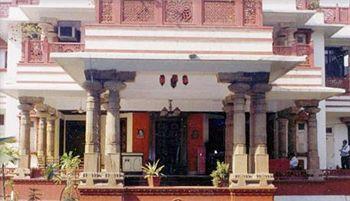Siddhartha Palace Hotel